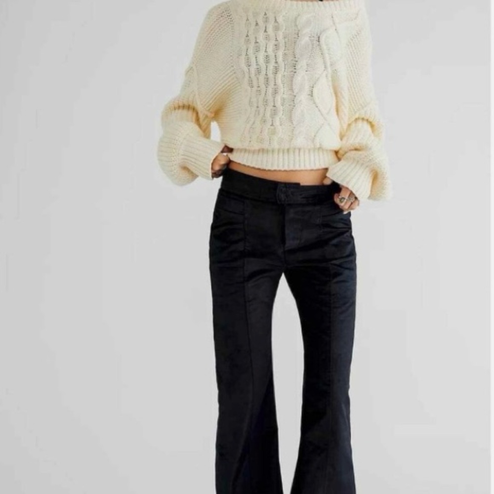 Free People Walk With You Velvet Trousers Black NWOT Size - 4 - Picture 3 of 6